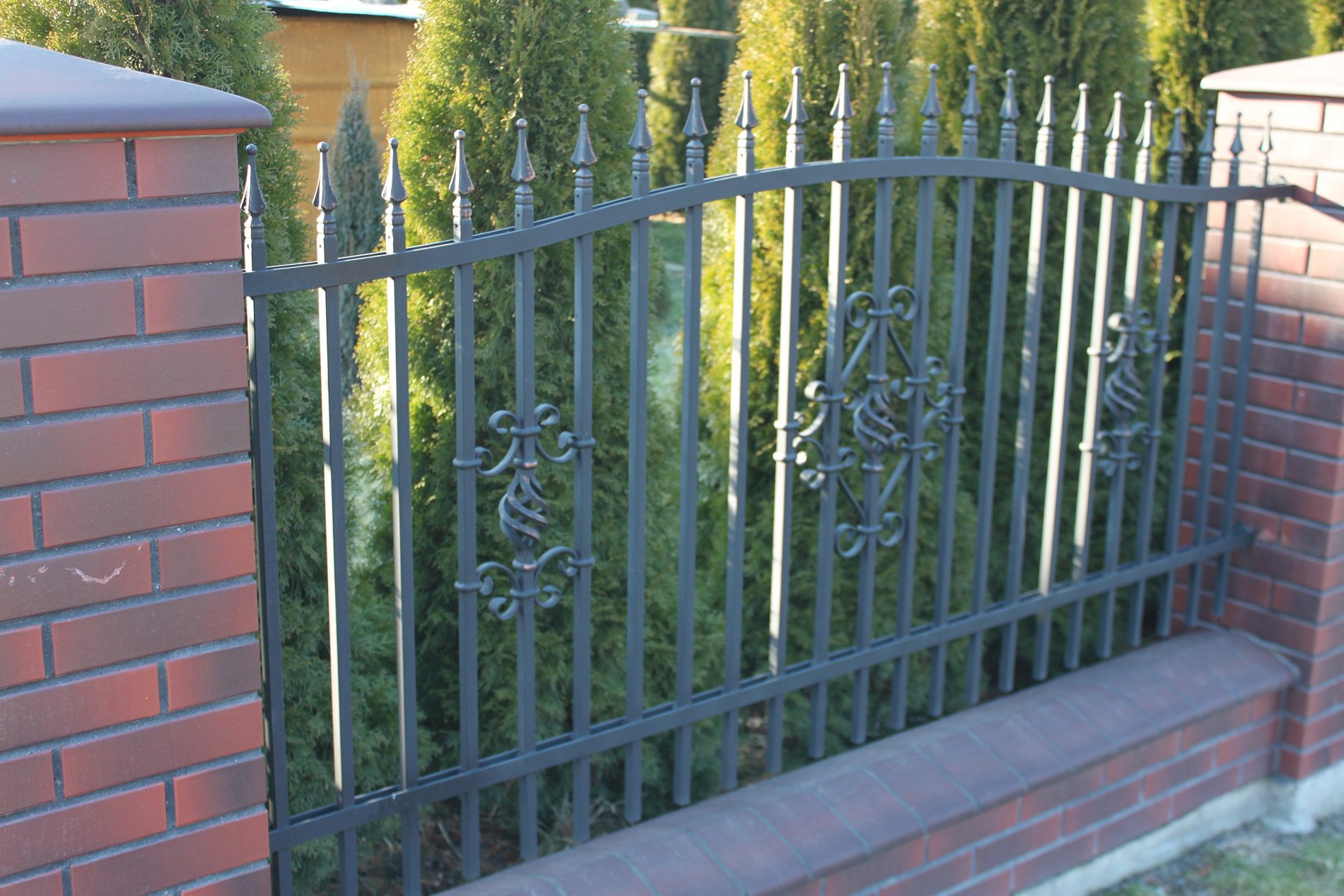 Bramy i balustrady kute